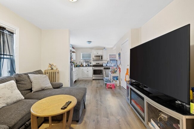 Photo - 19 Alfred St Unit 2