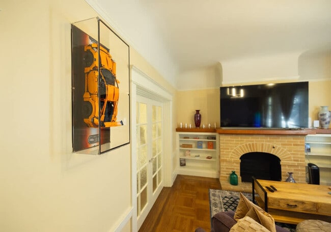 Photo - 1107 Broadway Unidad ID1309749P