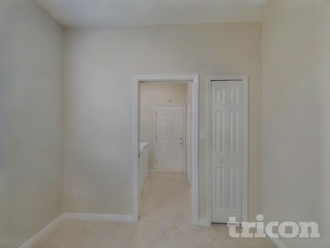 Photo - 1720 Mountclair Ct