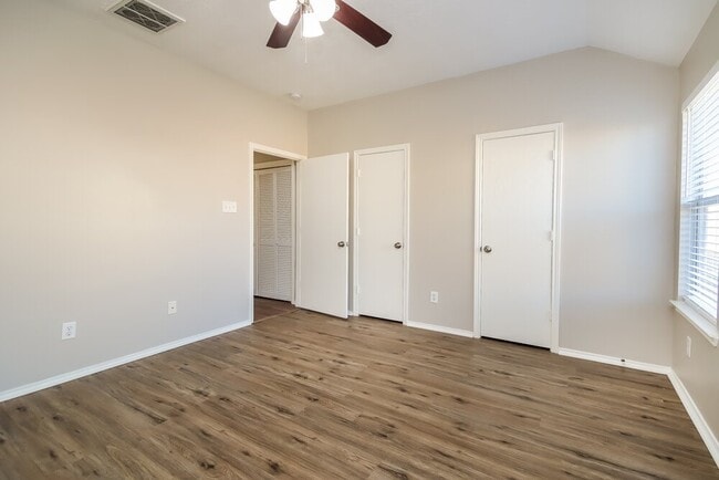 Photo - 4435 Plumeria Ave