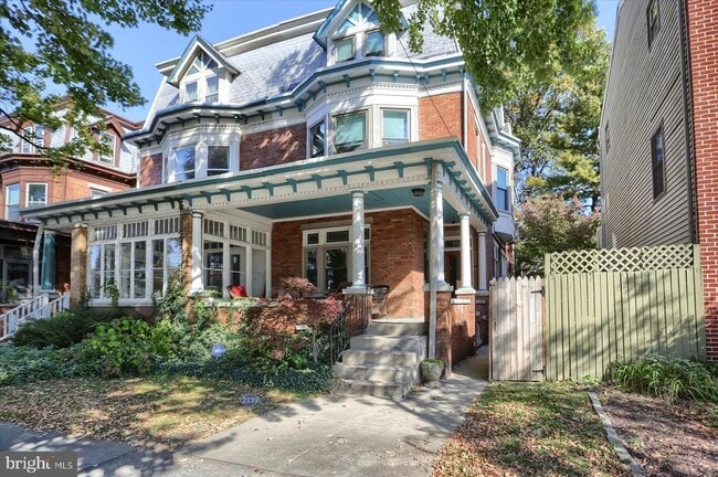 Photo - 2139 N 2nd St