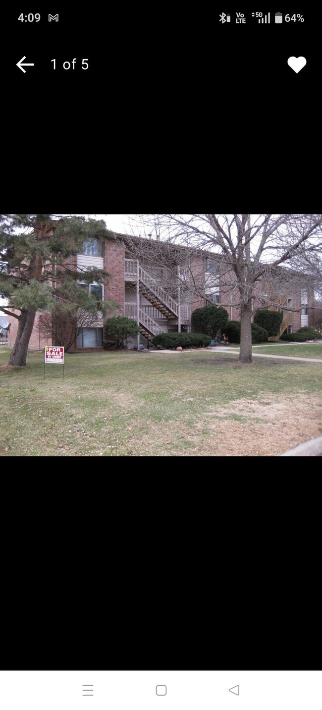 Building Photo - 5509 S 31st St Unit Briarwood 5509 S 31st #7