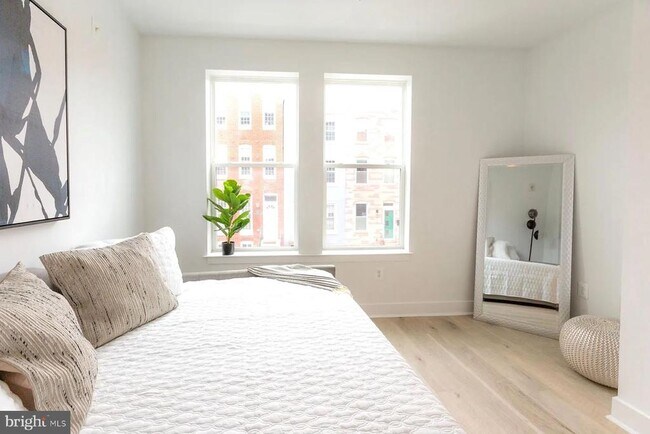 Photo - 1702 Light St Unidad 203