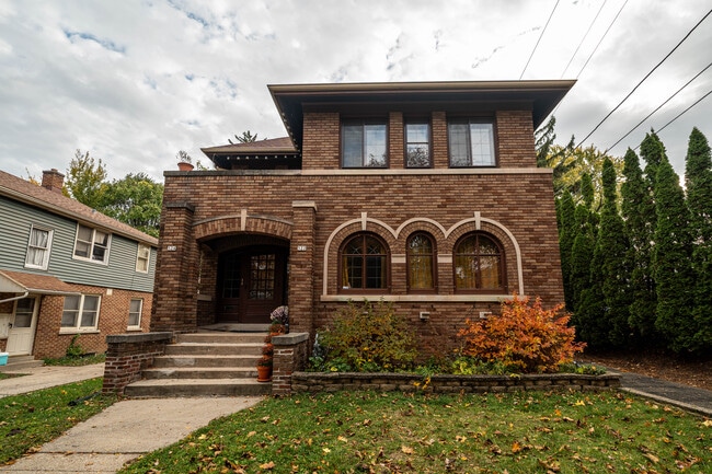 Photo - 522 N 65th St