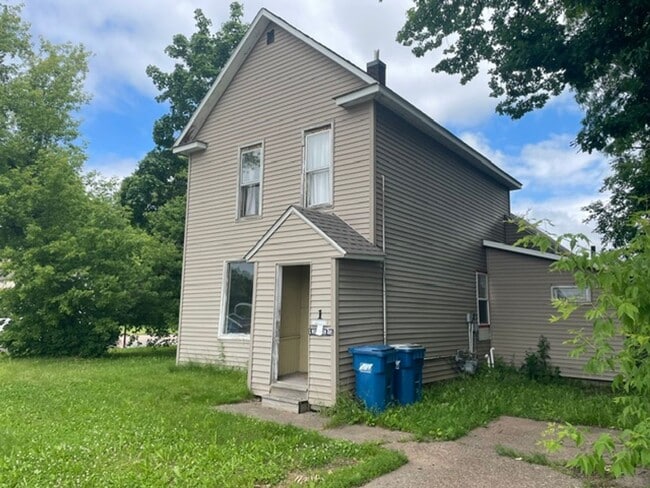 Building Photo - 618 W Messenger St Unit #3