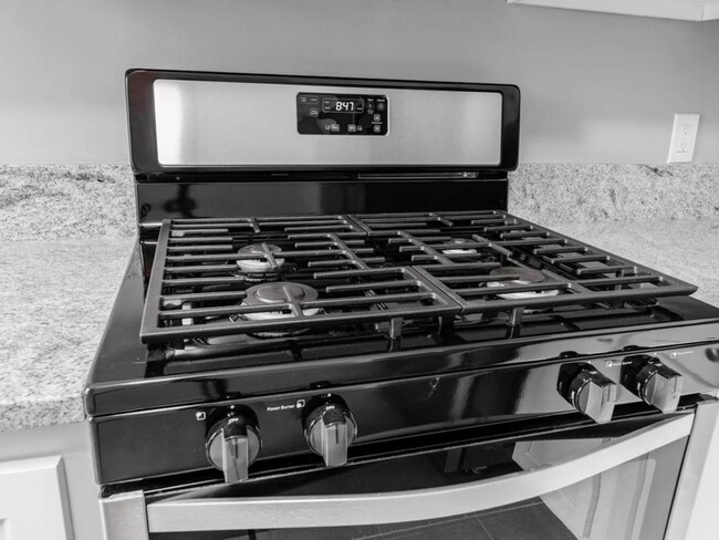 Photo - 607 1/2-429-422 S Champion Ave Unidad 429 1/2 S. Champion