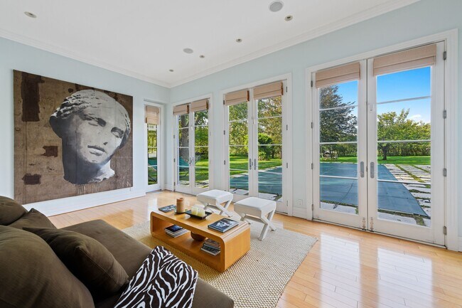 Photo - 244 Flying Point Rd