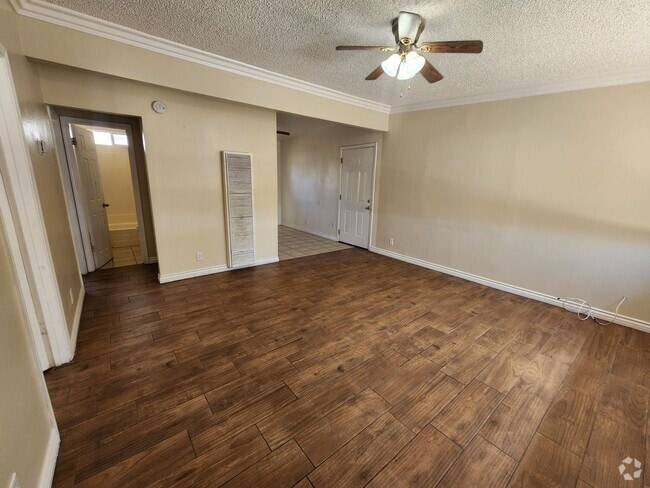 Building Photo - Ocotillo Ave Apt 5826-5828 Unit Ocotillo Ave Apt 5826