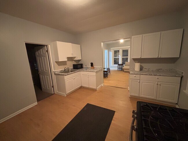 Photo - 243 Niagara St Unidad 2