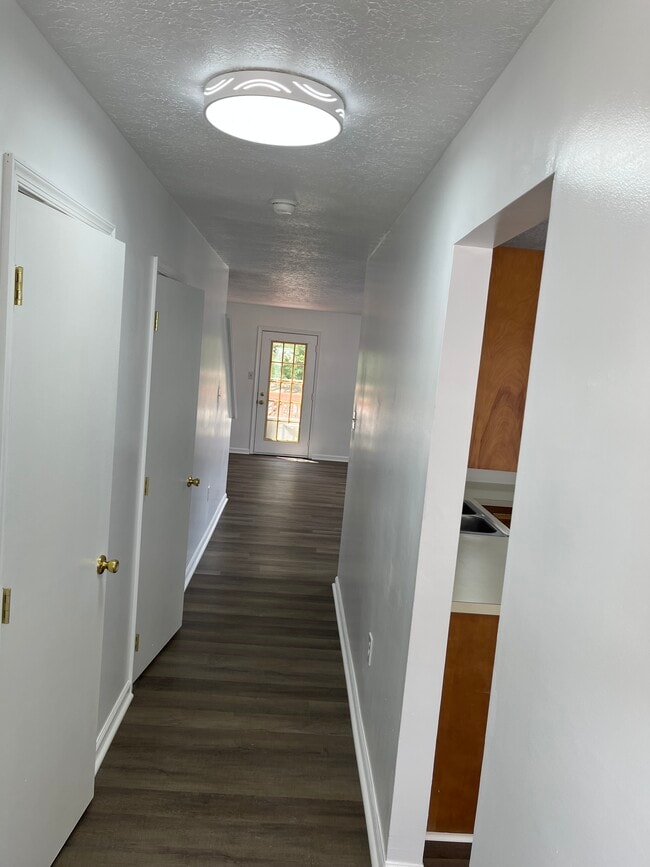 Photo - 102 Gateway Dr