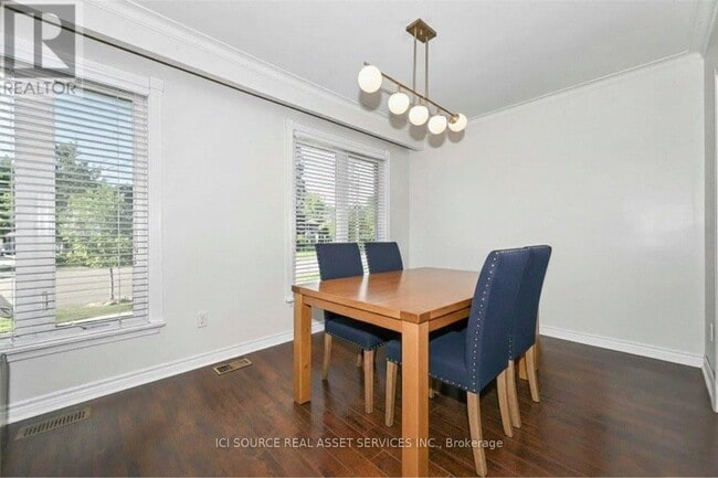 Photo - 74 Tansley Ave