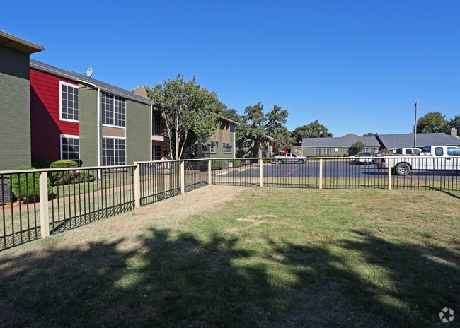 Photo - Pointe on Calloway