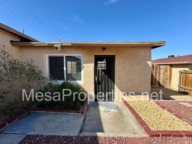 Photo - 900 W Buena Vista St Condo Unit #1 (back)