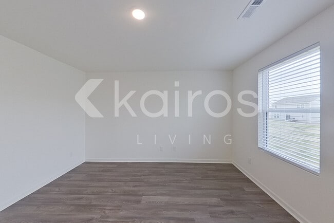 Photo - 7005 Peppermill Way