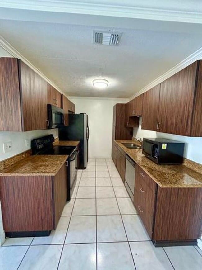 Photo - 141 Plumage Ln