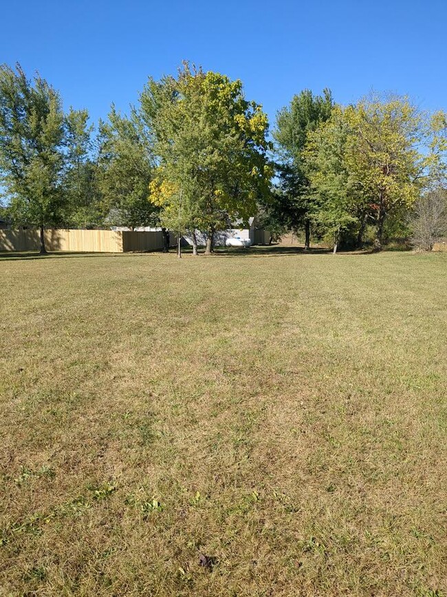Photo - 1019 W 150 N