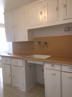 Photo - 319 N School St