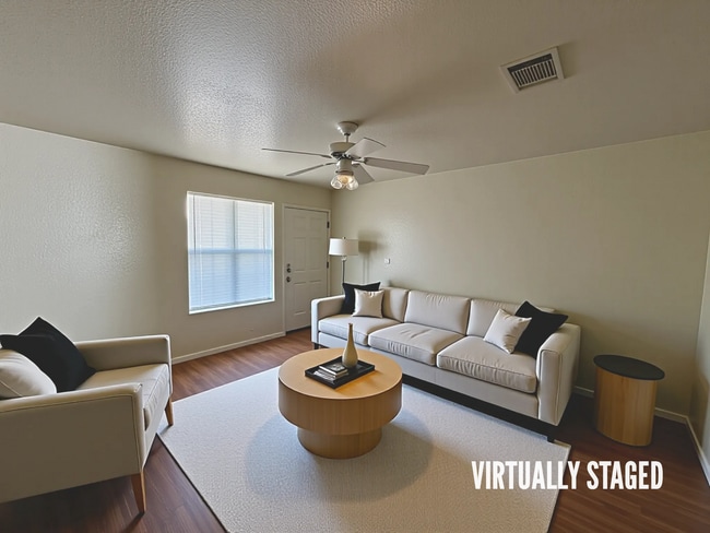 Photo - 2808 Cantabrian Dr Unidad Apt D