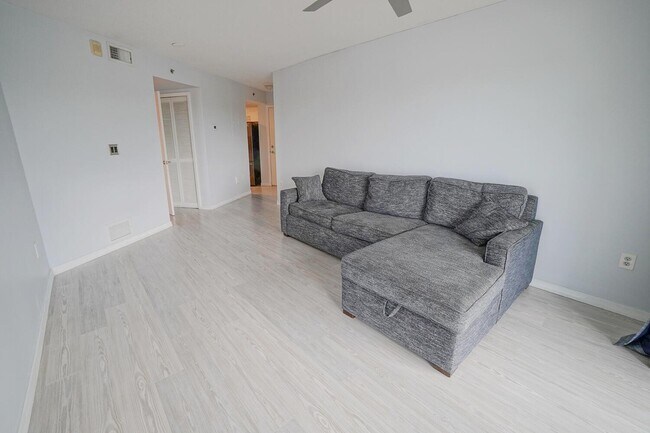 Photo - 2415 NW 16th St Rd Unit 512