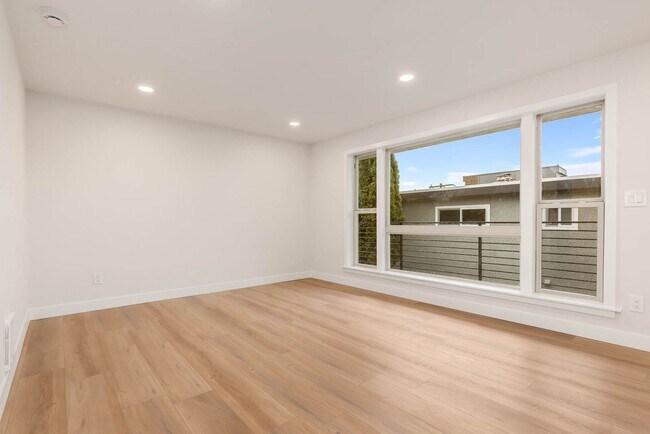 Photo - 6721 24th Ave NW Unidad 2