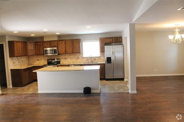 Building Photo - 809 W Northgate Dr Rental