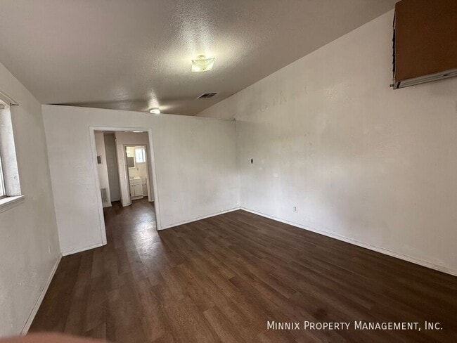 1526 Yandell Dr Unit B