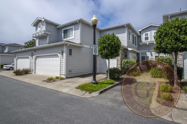 Pacifica - 2 BR, 2.5 BA Townhome 1,675 Sq.... - Pacifica - 2 BR, 2.5 BA Townhome 1,675 Sq....