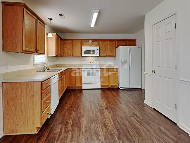 Photo - 1843 Longmont Dr