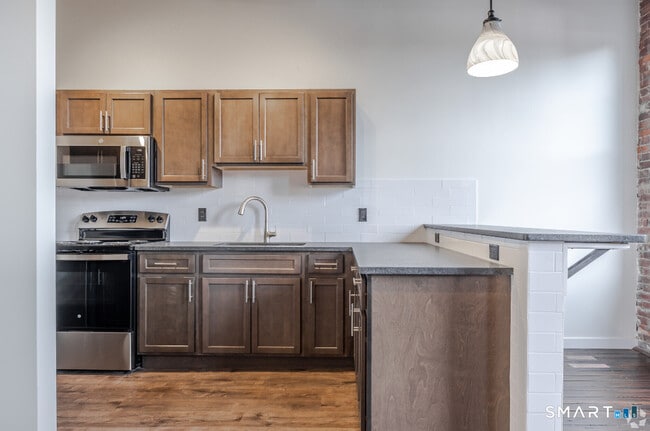 Photo - 424 Main St Unit J