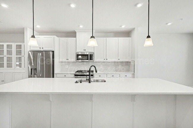 Photo - 1705 Dunnington Pl