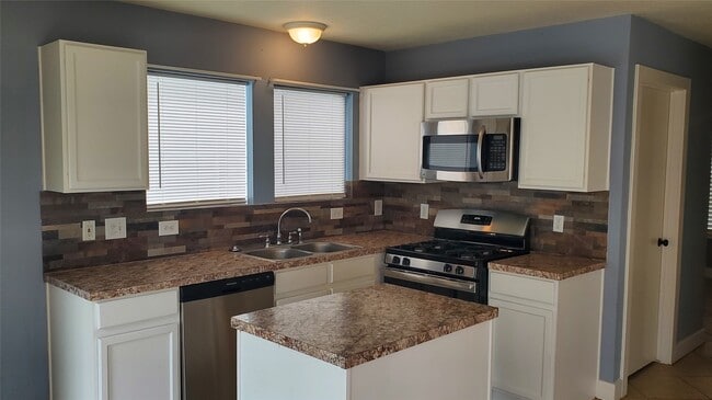 Photo - 6207 Spruce Bough Ct