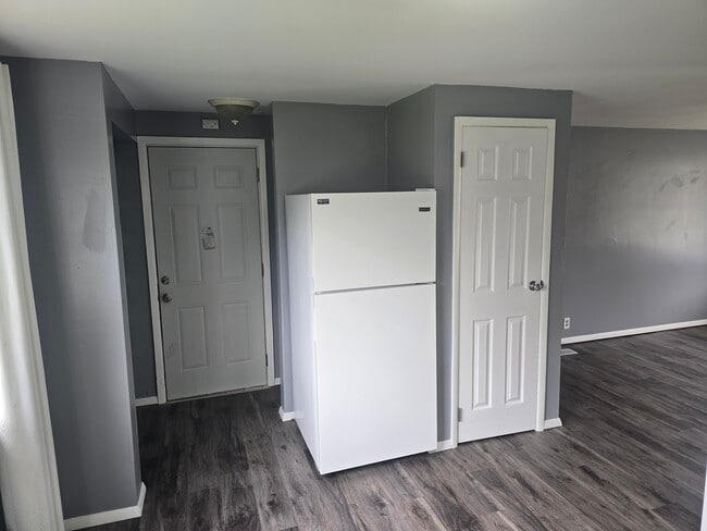 Photo - 1300 S Colony Dr