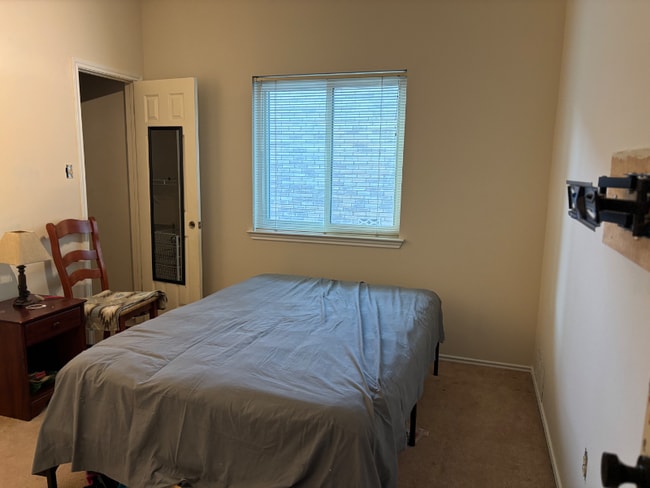Building Photo - 7108 Cloudview Rental