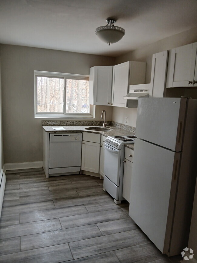 Building Photo - 19 Alton Pl Rental