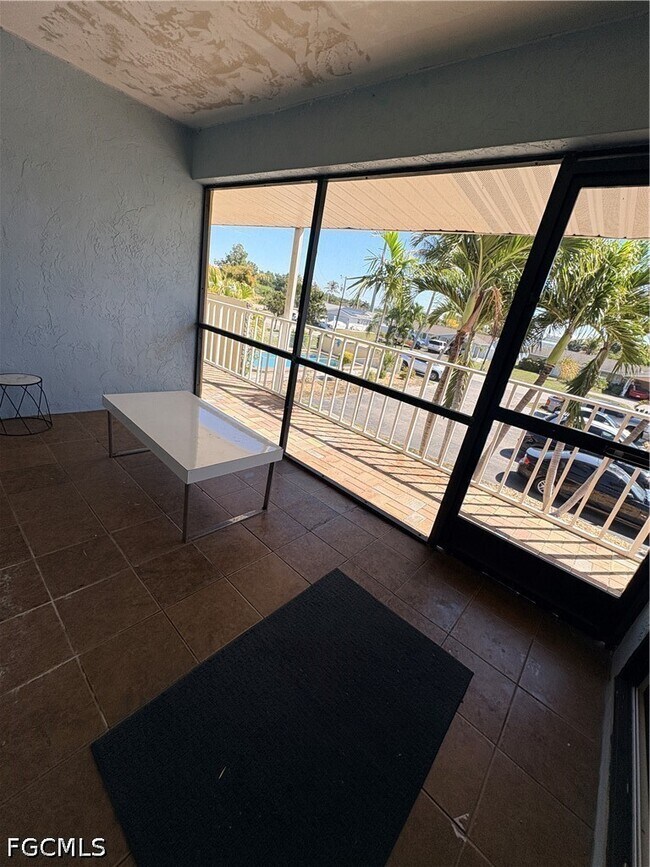 Photo - 2510 SE 16th Pl Unit 203