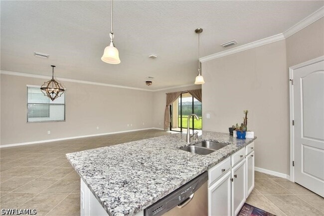 Photo - 9460 Foxglove Ln