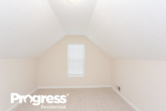 Photo - 2719 Manor Cove