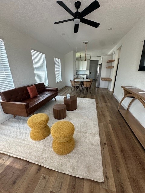 Photo - 1311 E 35th St