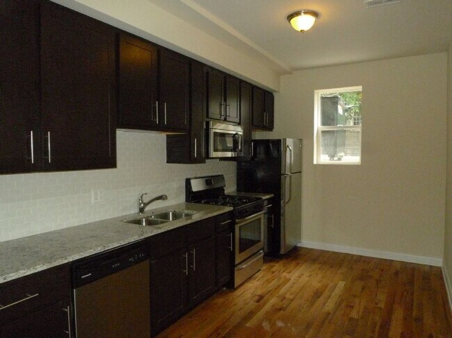 Photo - 1608 N Bosworth Ave Unit G