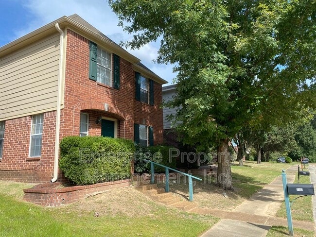 Building Photo - 7162 Charlton Way