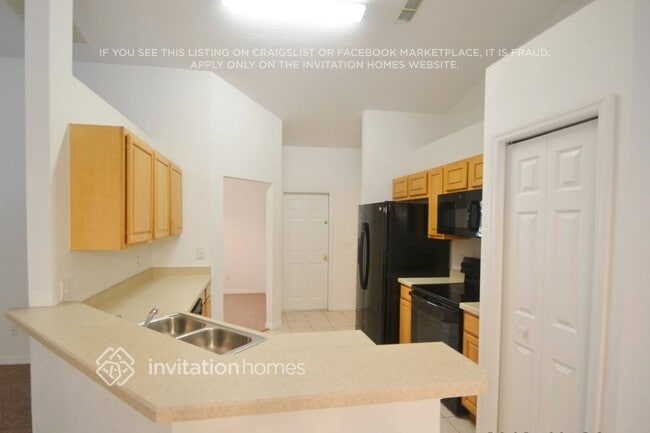 Photo - 171 Thousand Oaks Blvd
