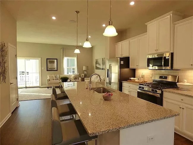 Photo - 1002 Mohawk Ln Townhome