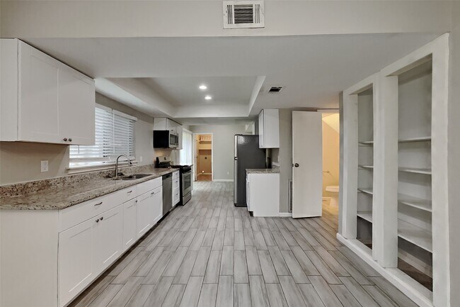 Photo - 18319 Autumn Trails Ln