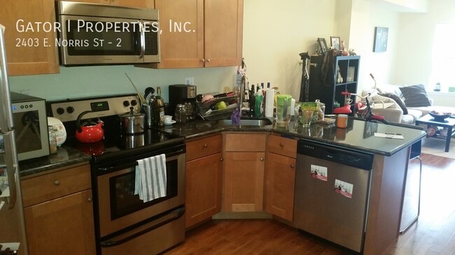 Awesome Modern Huge 1Bdrm FOR RENT! - Awesome Modern Huge 1Bdrm FOR RENT! Apartment Unit 2