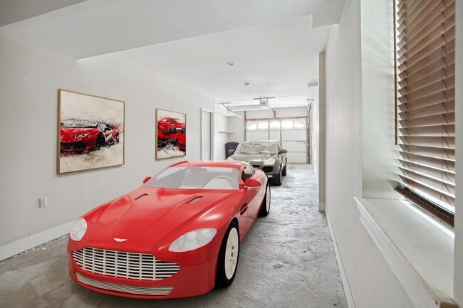 Photo - 286 Whiton St Condo Unit 1 & G