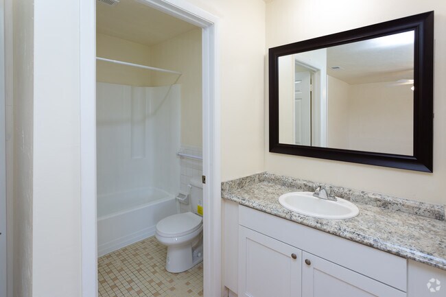 2BD, 2BA - 1200SF Remodeled