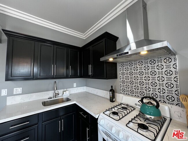 Photo - 3151 W 132nd St Unit A