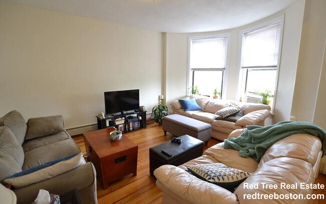 Photo - 1950 Beacon St Unit 1