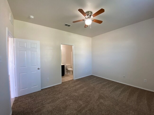 "Fort Worth Homes for Rent" 4/3/2 Eagle MTN-Saginaw ISD - "Fort Worth Homes for Rent" 4/3/2 Eagle MTN-Saginaw ISD