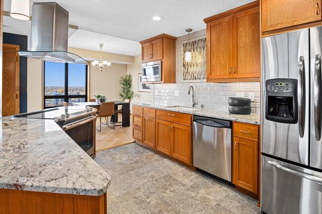 Photo - 168 6th St E Unit 2806